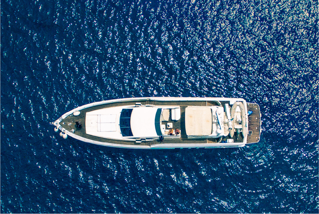 illustration thumb yacht birds eye view.png